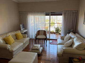 Departamento · 132m² · 4 Ambientes · 1 Cochera · Df948 - Departamento Céntrico - 3 Dorm. - Edificio Bolivar