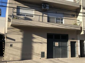 YAR-YA4-19347_2 · Casa 4 Ambientes. | La Plata Av - (3f) 3947