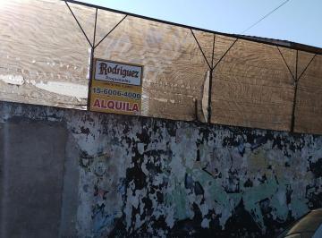 Terreno · 100m² · Lote 700 m² con Deposito