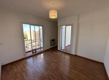 Departamento · 37m² · 2 Ambientes · Alquiler Depto 2 Amb Balvanera Doble Balcon