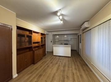 Departamento · 102m² · 6 Ambientes · 1 Cochera · 3 Dorm. Alquiler Oroño