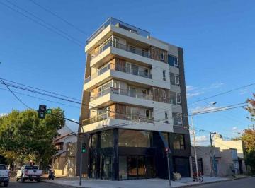 Departamento · 81m² · 3 Ambientes · 1 Cochera · Departamento de Categoría en Venta | 3° Piso