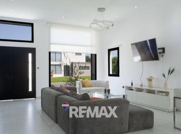 Casa · 159m² · 4 Ambientes · Casa en Venta Canning
