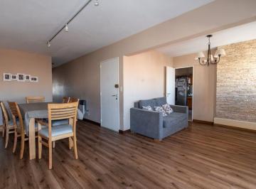 Departamento · 98m² · 4 Ambientes · Venta Departamento 3 Dorm. Zona Rio
