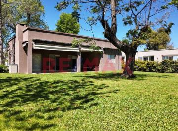 Casa · 125m² · 4 Ambientes · 2 Cocheras · Casa Venta 4 Amb Santa Guadalupe Pilar del Este