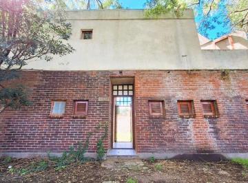 Casa · 185m² · 4 Ambientes · 2 Cocheras · Venta Casa 4 Amb con Parque a Reciclar B. Alegre