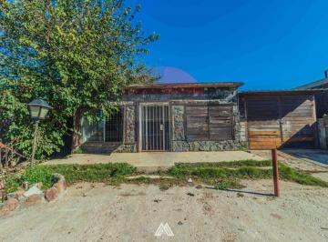 Casa · 91m² · 5 Ambientes · 1 Cochera · Venta Casa 4 Dorm. Las Piedras