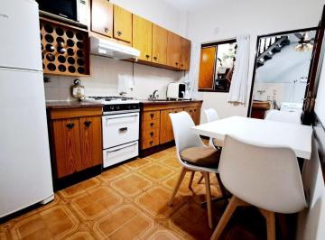 Casa · 110m² · 4 Ambientes · 1 Cochera · Venta Casa 4 Amb Garage Patio Balcón El Palomar