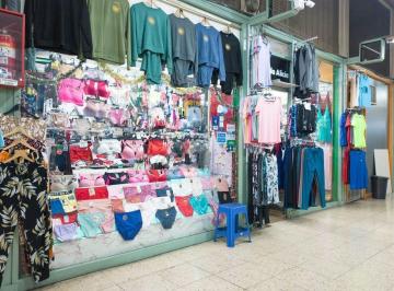 Local comercial · 23m² · Local Comercial en Avellaneda Excelente Ubicacion