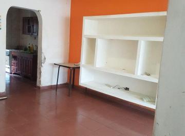 PH · 86m² · 3 Ambientes · 1 Cochera · PH en Venta 3 Amb Caseros con Cochera Al Frente