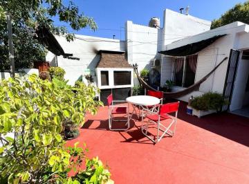 Casa · 104m² · 4 Ambientes · Venta Casa 4 Amb C/escritorio Terraza Lote Propio
