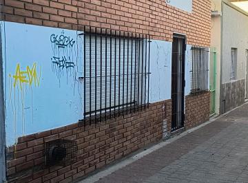 Casa de 3 ambientes, Comodoro Rivadavia · Vivienda Para Familias/ Empresas. Barrio Centro