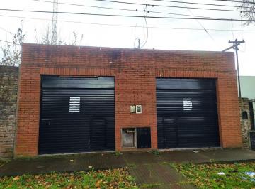 Local comercial · 20m² · 1 Ambiente · (74 y 9) Alquiler Local Comercial Esq. 20 Mtrs Cub S/lote de 20x30 Parquizado