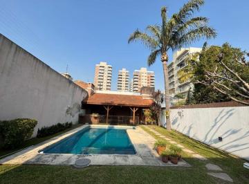 Casa · 433m² · 5 Ambientes · 4 Cocheras · Venta Casa Quilmes Centro Apto Credito