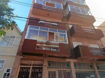 Departamento · 28m² · 2 Ambientes · Departamento en Calle Machado 145, Excelente Zona. ¡Con Gas Natural!