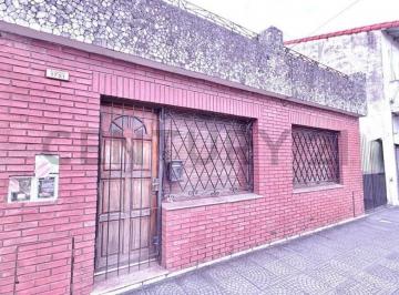 Casa · 170m² · 6 Ambientes · 2 Cocheras · Venta Casa 6 Ambientes Moron