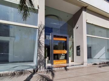 Local comercial , Córdoba · Excelentes Locales Frente a La Plaza Armada Argentina