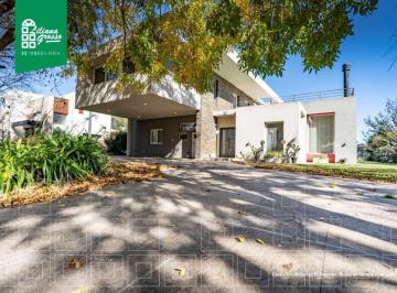 LGP-LGP-30_2 · Venta Casa Club de Campo El Nacional General Rodriguez