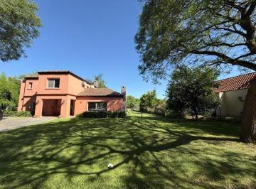 LGP-LGP-2_2 · Casa con 1271 m² en Venta con 3 Dorm. en El Nacional