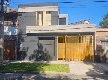 Casa de 3 ambientes, Morón · Venta de Dúplex 3 Ambientes con Cochera en Castelar