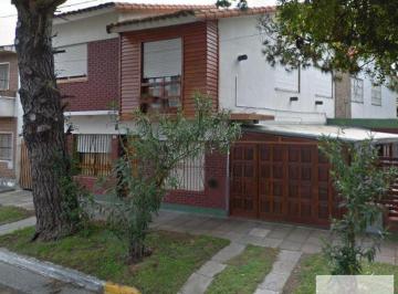 Casa · 120m² · 5 Ambientes · 1 Cochera · Casa en Venta - 4 Dorm. 2 Baños - 135 m² - San Bernardo del Tuyú
