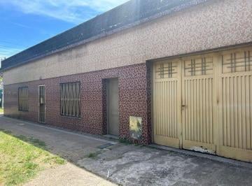 Casa · 150m² · 4 Ambientes · 2 Cocheras · Casa de 4 Amb en Venta en Temperley con 2 Locales