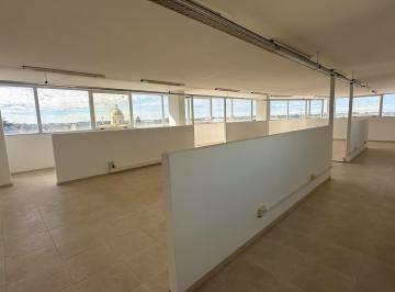 Oficina comercial · 200m² · Alquiler Oficina en Dolores 200 m² Luminoso