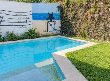 Casa · 190m² · 5 Ambientes · 1 Cochera · Casa en San Fernando