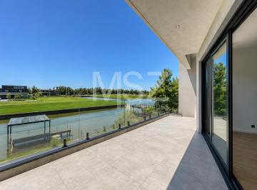 Casa · 590m² · 8 Ambientes · 2 Cocheras · Casa a Estrenar en Venta Sobre El Río en El Yacht, Nordelta