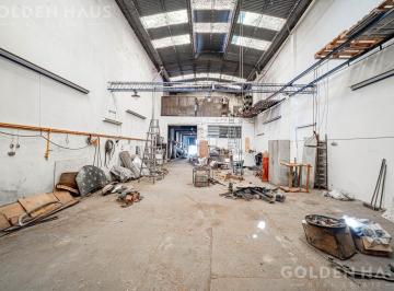 Bodega-Galpón · 372m² · Galpón/taller en Mataderos