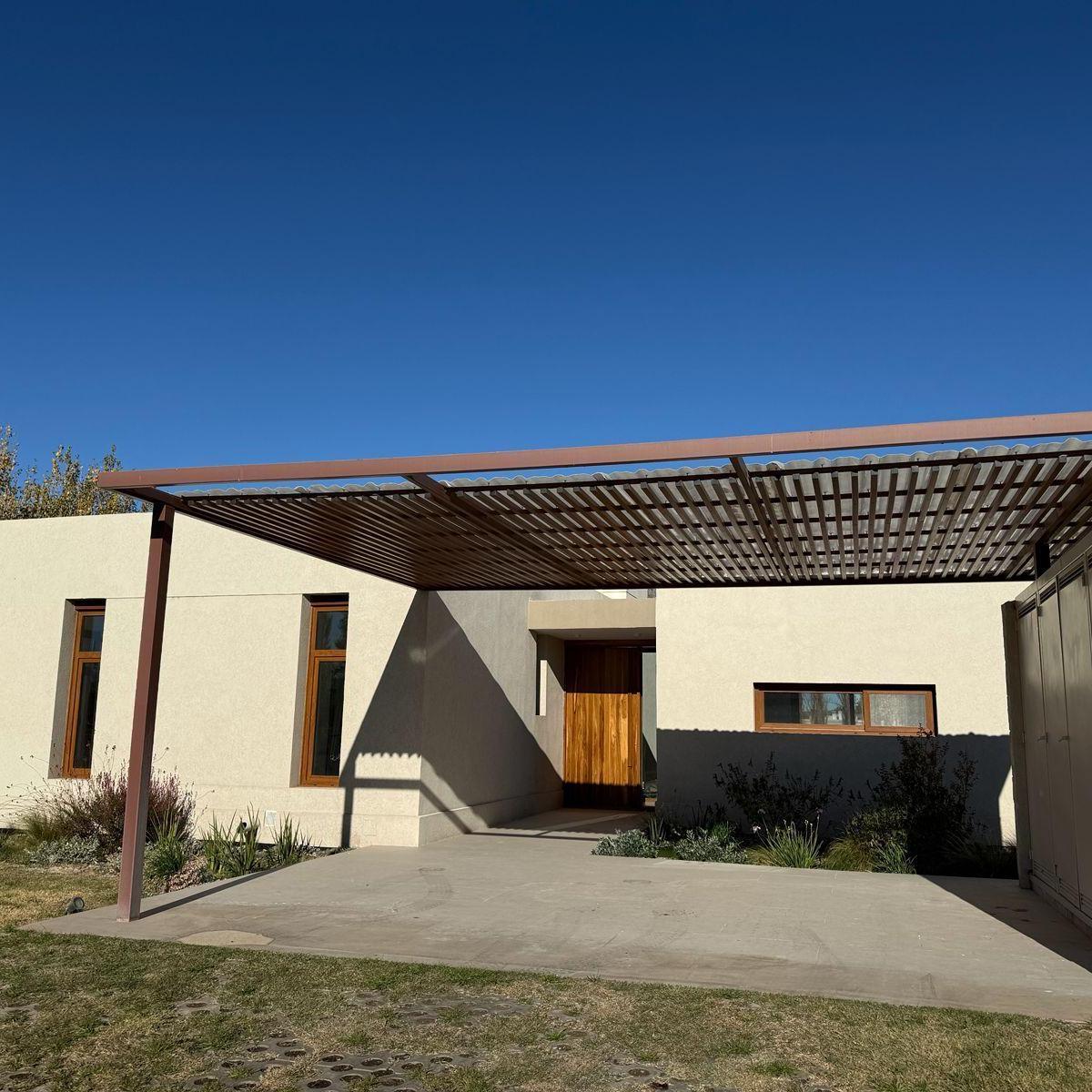Se Alquila Casa a Estrenar en una Sola Planta en Sauces del Limay