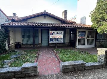 Casa · 143m² · 3 Ambientes · Chalet a La Venta