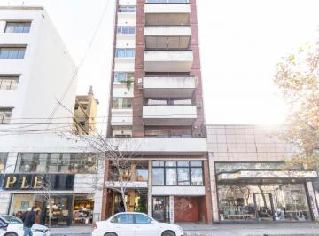 Departamento · 73m² · 4 Ambientes · En Venta Piso de 4 Ambientes con Terraza y Balcón en San Cristobal