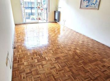 Departamento de 3 ambientes, Villa del Parque · Departamento de 65 m² con Balcón en Alquiler en Villa del Parque
