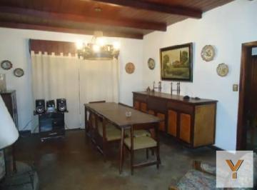 Casa · 220m² · 4 Ambientes · Casa en Venta - 3 Dorm. 3 Baños - 220 m² - Villa Gesell