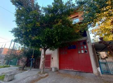 Departamento · 500m² · 7 Ambientes · Venta de Galpon con Dos Viviendas, Inmueble en Block, Ing. Budge