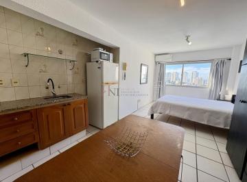 Foto1 · Piso Alto con Vista Parcial a Playa Brava