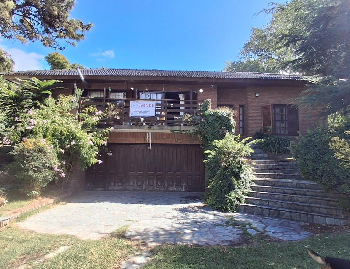 Casa En Venta En Villa Gesell Av 6 3500