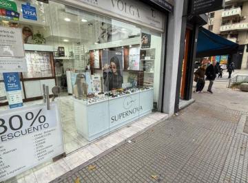 Local comercial · 25m² · 1 Ambiente · Local en Boedo, Sobre Av Independencia a m. de Av La Plata