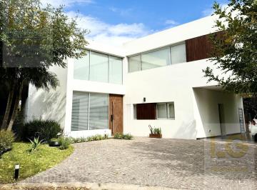 Casa · 297m² · 5 Ambientes · 5 Cocheras · Casa en Venta en Fincas de Hudson