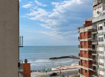 Departamento · 75m² · 3 Ambientes · 1 Cochera · Departamento de 3 Amb Externo. Balcon y Cochera. Vista Al Mar