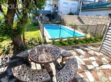 Casa · 175m² · 4 Ambientes · 1 Cochera · Venta Casa 4 Ambientes con Cochera, Parque y Piscina en Florida