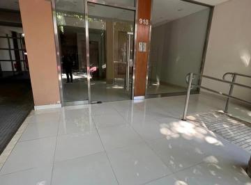 Departamento de 3 ambientes, Parque Chacabuco · Dueño Directo Alquila 3 Ambientes. Muy Luminoso. Bajas Expensas.