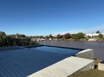 Casa · 261m² · 6 Ambientes · Casa - Canal Barrio Nautico
