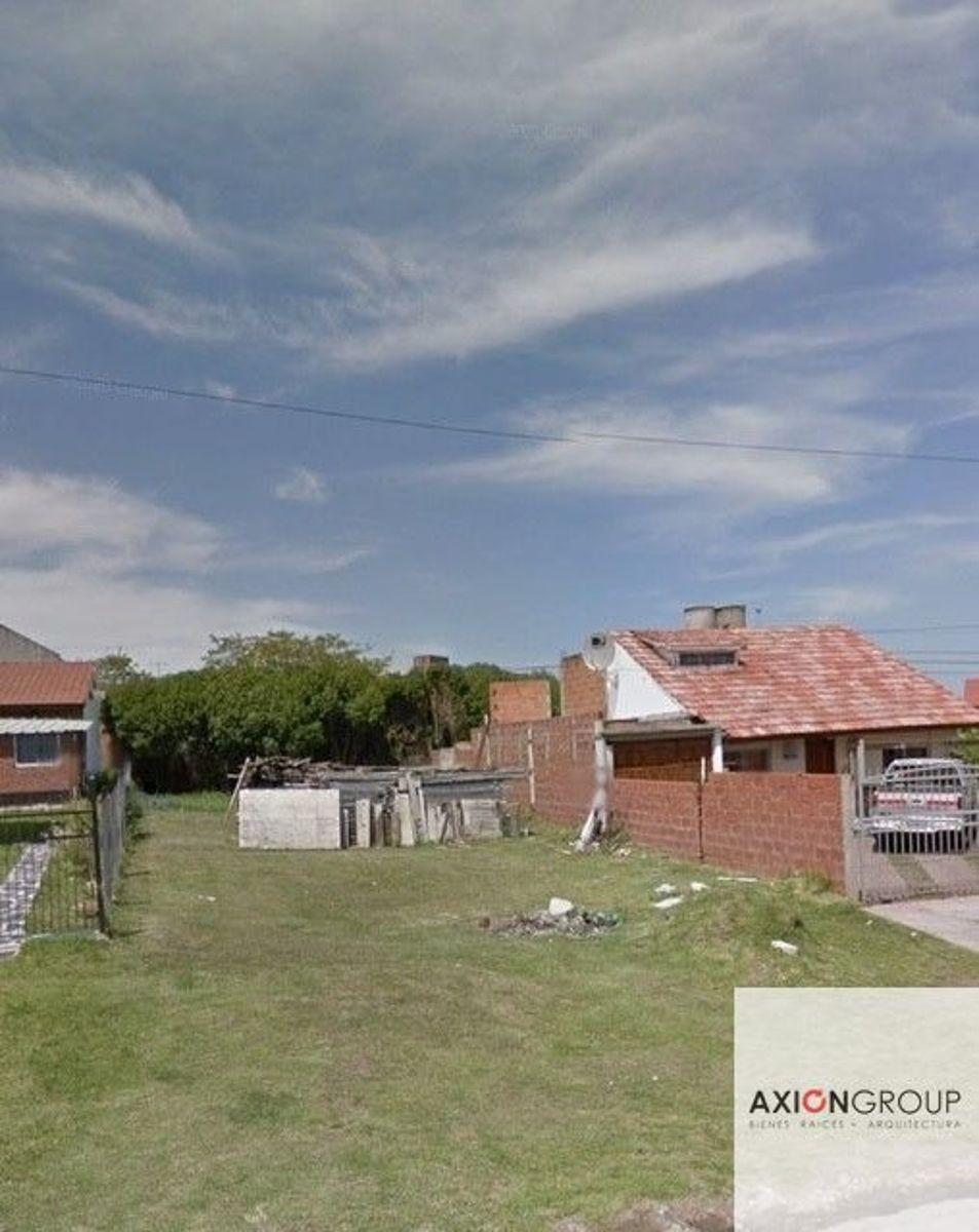 Venta en Oportunidad de lote irregular de 10. 16 x 23 de fondo aprox sobre Diagonal Vélez Sársfield