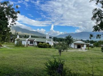 Casa · 3900m² · Lindísima Casa en Espectacular Zona de Tafí del Valle