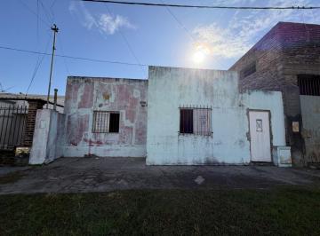 Casa · 122m² · 6 Ambientes · Casa en Barrio Guadalupe Oeste