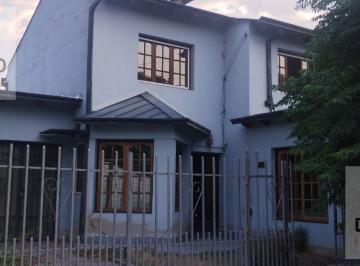 Casa · 195m² · Venta Casa 3 Dorm. B° San Miguel Plottier