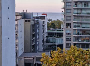 Departamento · 41m² · 2 Ambientes · 1 Cochera · Azcuenaga Al 1459 - Vicente Lopez - Alquiler 2 Amb - Vista Al Rio