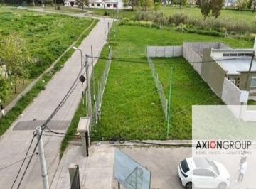 Terreno , La Plata · Venta de Terreno en Calle 85 Bis y 115 - Villa Elvira